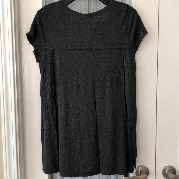 Jessica Simpson Grey Maternity Nursing Top - Picture 3 of 4